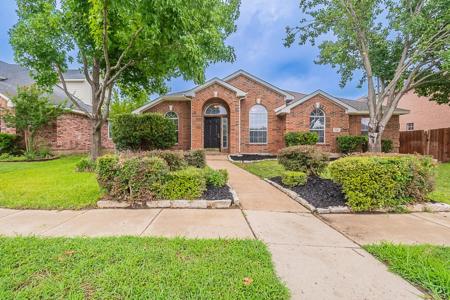 7501 Maplewood Drive