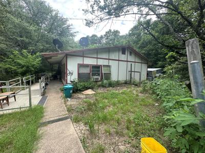 10696 Hilltop Circle