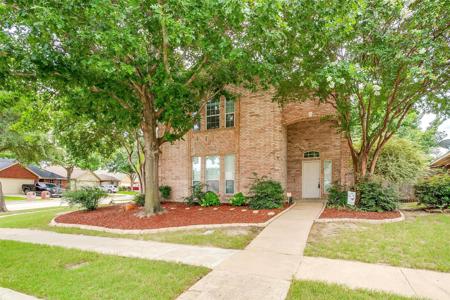 4426 Shady Elm Drive