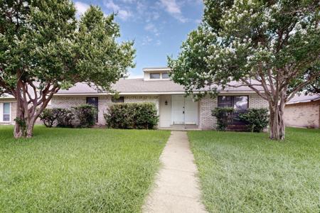 5209 Pensacola Drive