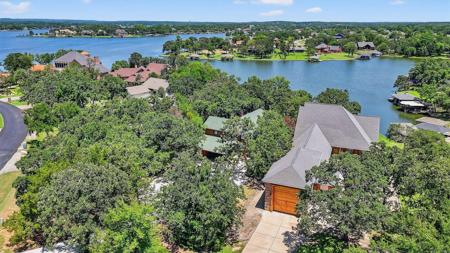 214 Kiowa Drive E
