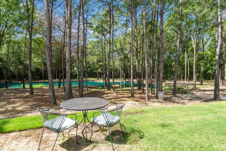 7929 Clear Creek rd Road