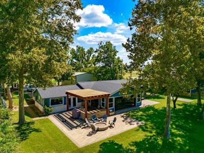 1017 Airport Road