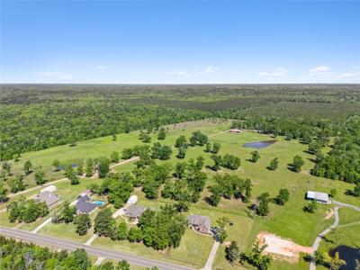 6670 (b) N Lakeshore Drive