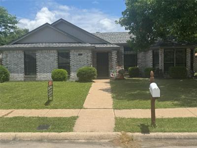 7805 Swiss Way