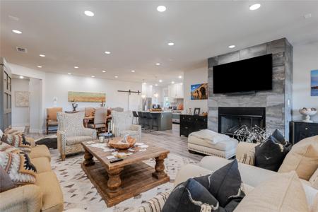 1673 Scenic Drive