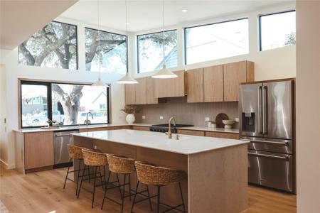 9028 Santa Clara Drive