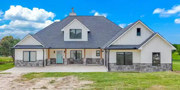 2121 SE County Road 2160