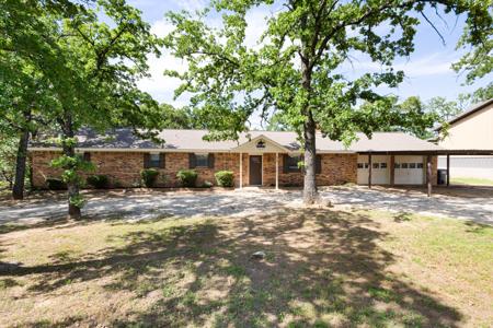 818 Country Club Road