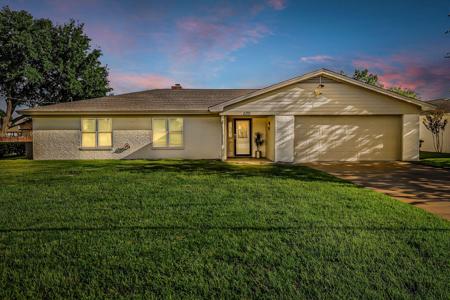 400 Tahiti Drive