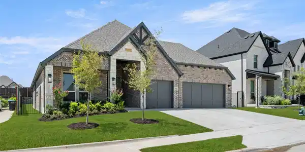 9925 Villa Verde