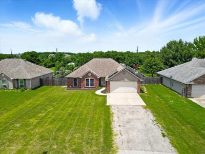 638 Lakeshore Boulevard
