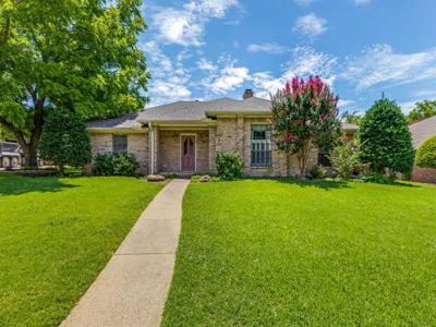 703 Lake Meadows Drive