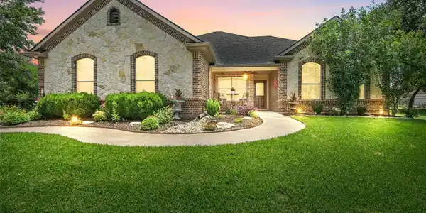140 Miramar Circle
