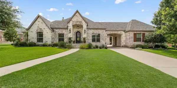 105 Stone Lake Drive