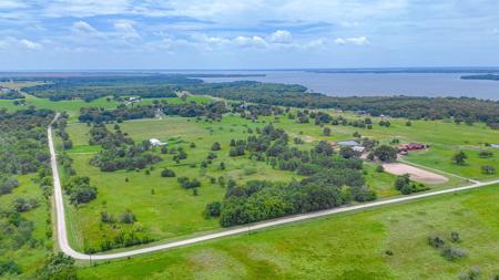 10.55AC SE County Road 3230