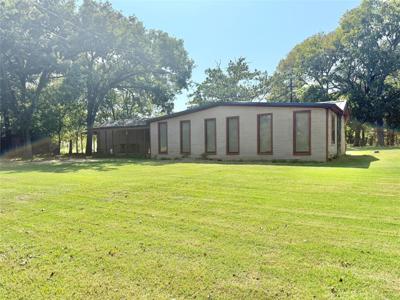 712 County Road 2104
