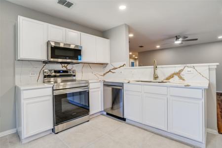1437 Sun Breeze Drive
