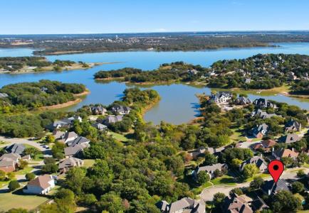 2807 Woodlake Court