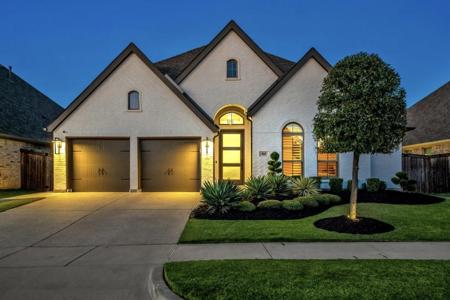 905 Bridle Path Parkway