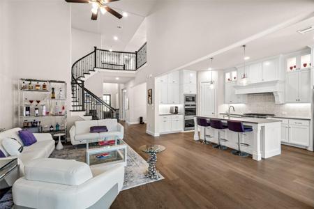 2924 Stonefield