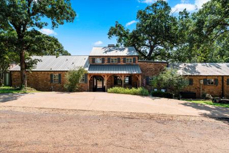 5324 Shady Lane