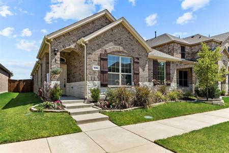 2157 Miramar Drive