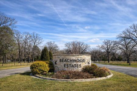 000 Beachwood Drive