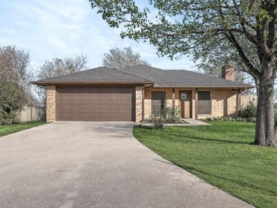 1006 Oakchase Court