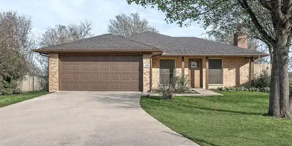 1006 Oakchase Court