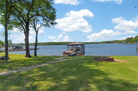 812 County Road 2275