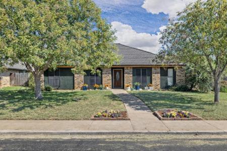 12 Ridge Drive