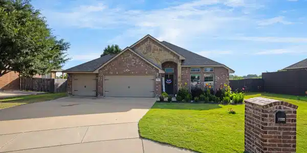 7252 Lake Country Drive