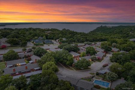 5104 Lake Shore Drive