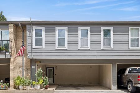 7494 E Northwest Highway