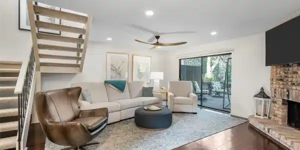 4204 Village Oak Drive