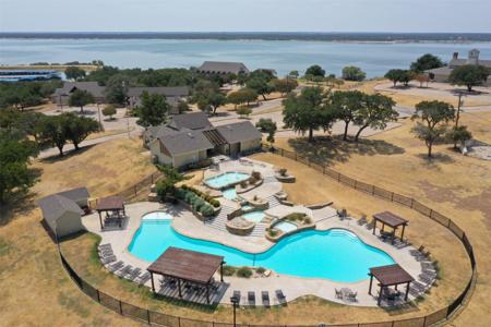 4049-4050 Whitecrest Drive