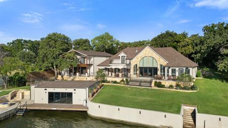 12210 Lake Forest Drive