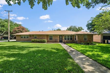 807 E Worth Street
