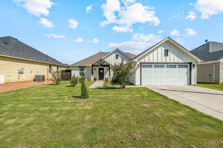 2414 Creek Drive
