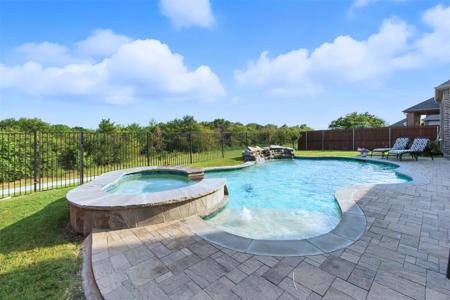 1005 Frisco Hills Boulevard