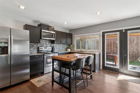 5053 Avery Lane