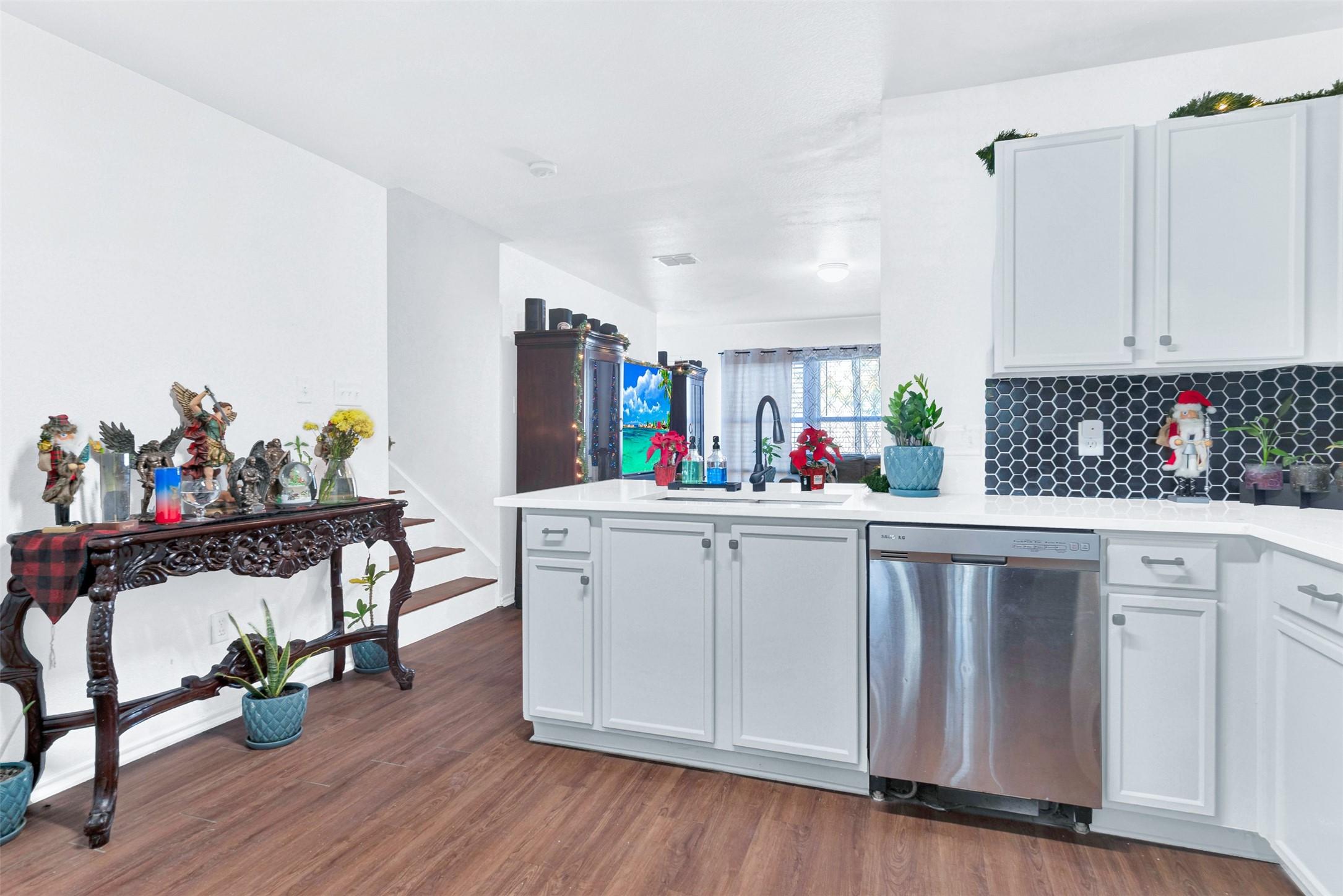 Image 2 Image 2