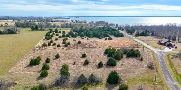 Lot 47 Baybridge