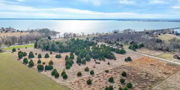 Lot 49 Baybridge