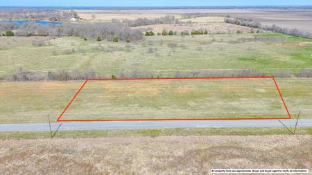 Lot 5 SE CR 3300