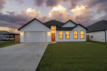 5104 Waterbury Court