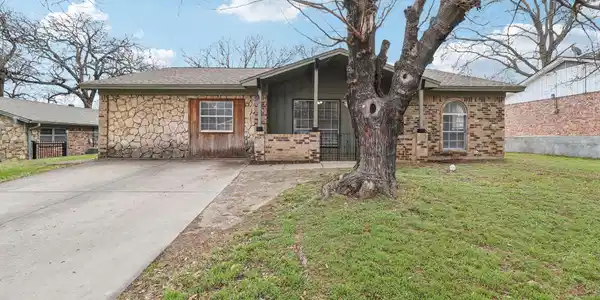 413 Glenhaven Drive
