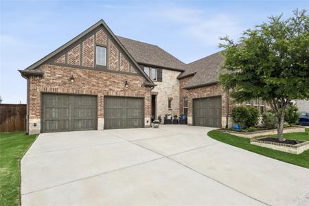 2700 Castlebridge