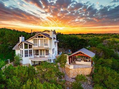 1003 Oak Hill Lane